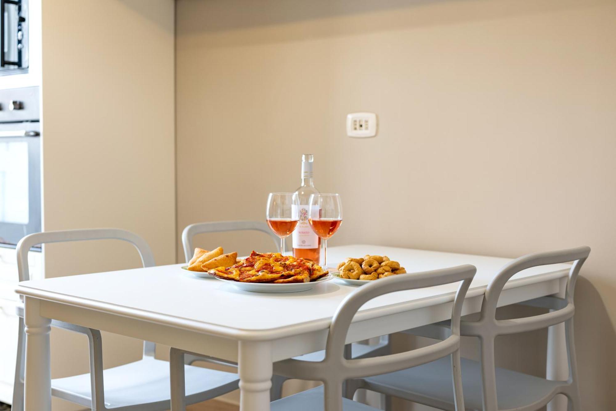 100Mq Maison Paradise - Central & Elegant Apt Bari Ngoại thất bức ảnh