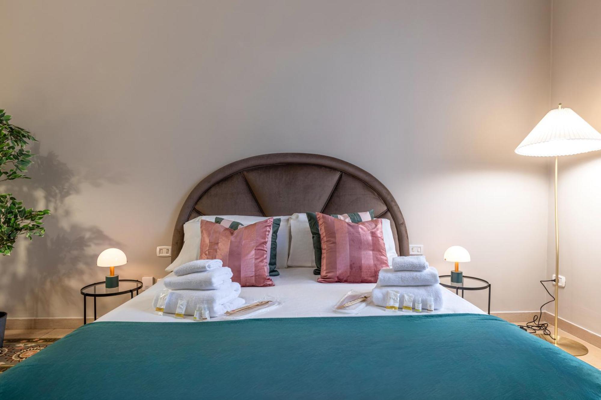100Mq Maison Paradise - Central & Elegant Apt Bari Ngoại thất bức ảnh